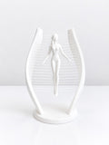 Statuetă Suspendată – Siluetă Feminină