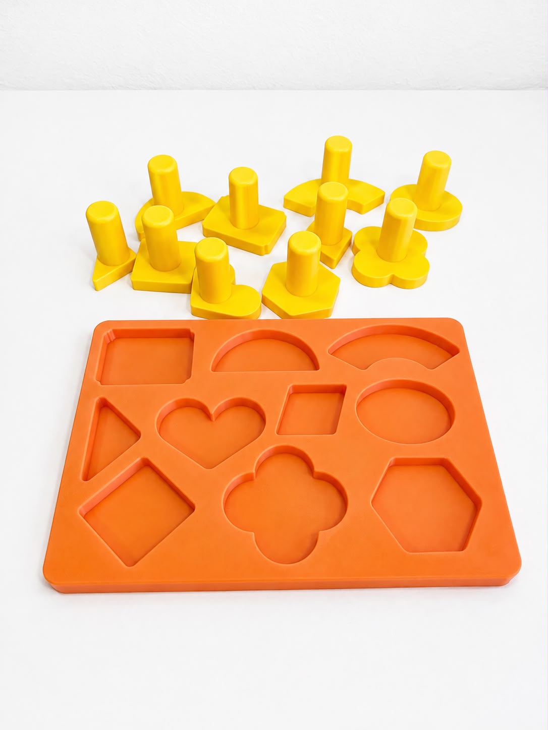 Puzzle Montessori cu Forme Geometrice